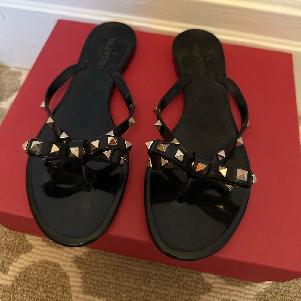 Brand new, never worn- Valentino studded flip flops